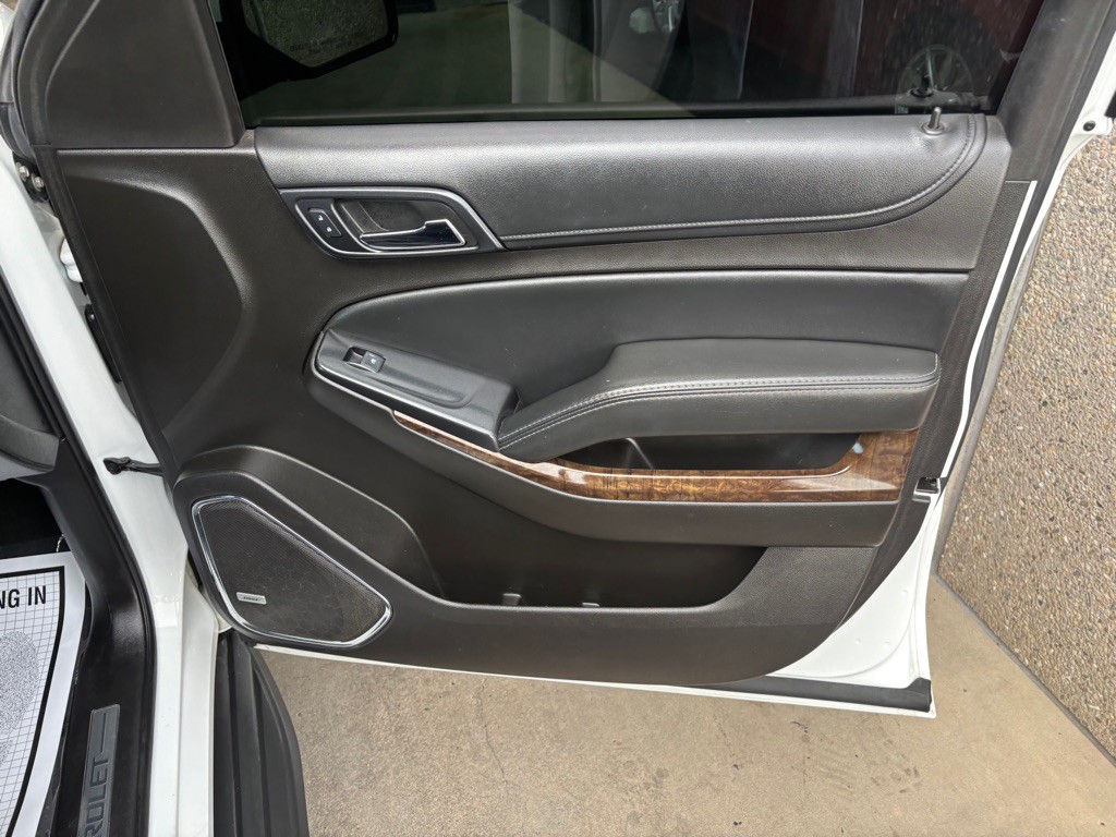 2017 Chevrolet Suburban Image 34