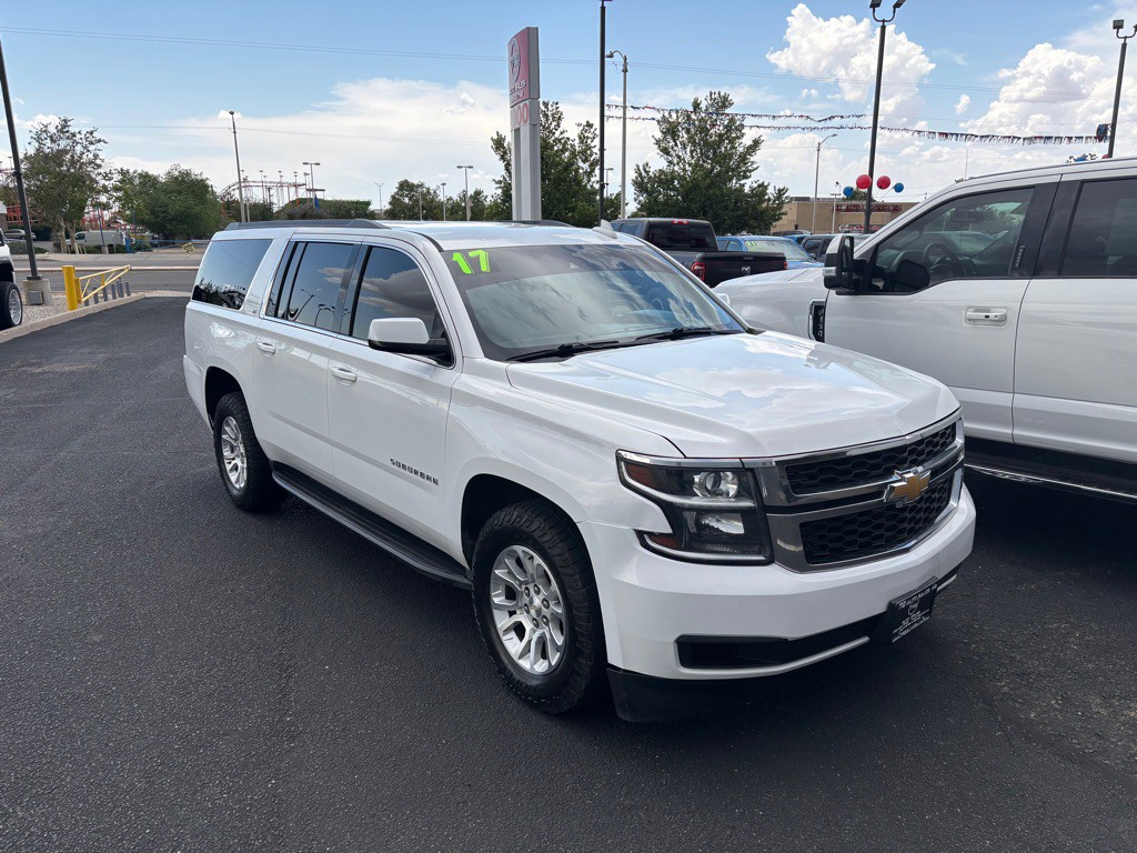 2017 Chevrolet Suburban Image 35