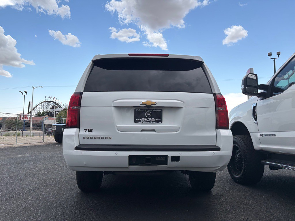 2017 Chevrolet Suburban Image 42
