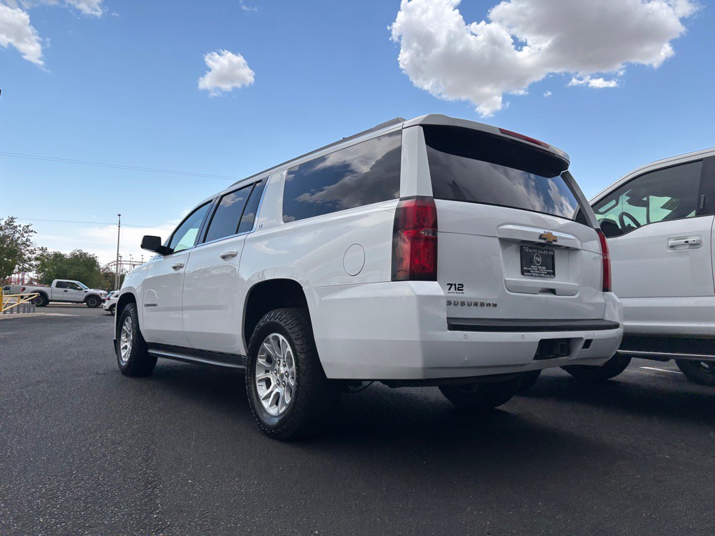 2017 Chevrolet Suburban Image 44