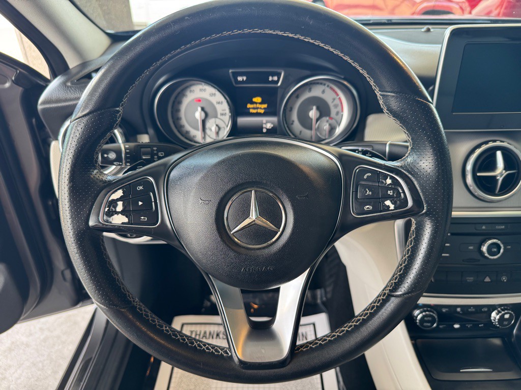 2017 Mercedes-Benz GLA-Class Image 10