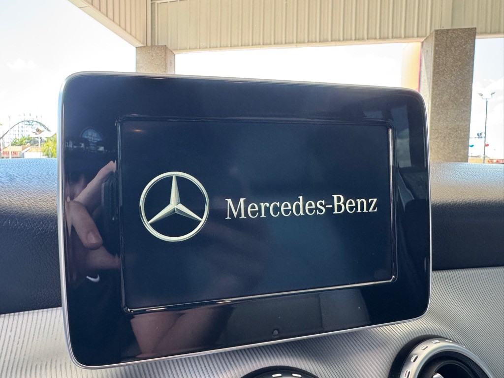 2017 Mercedes-Benz GLA-Class Image 14