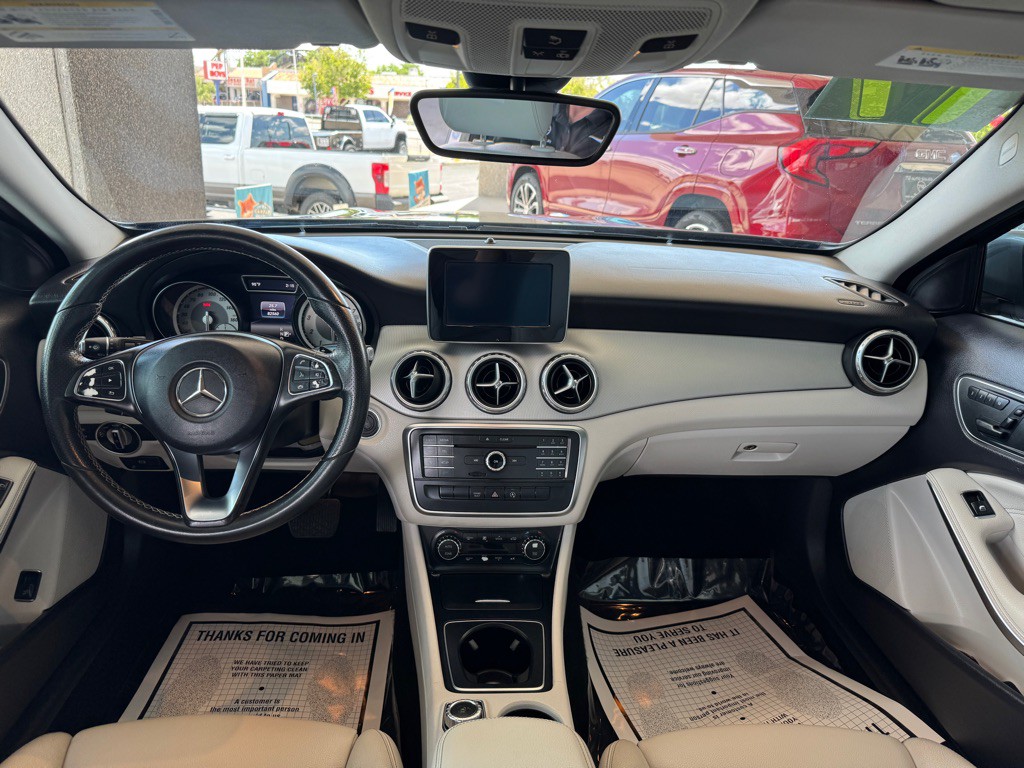 2017 Mercedes-Benz GLA-Class Image 17