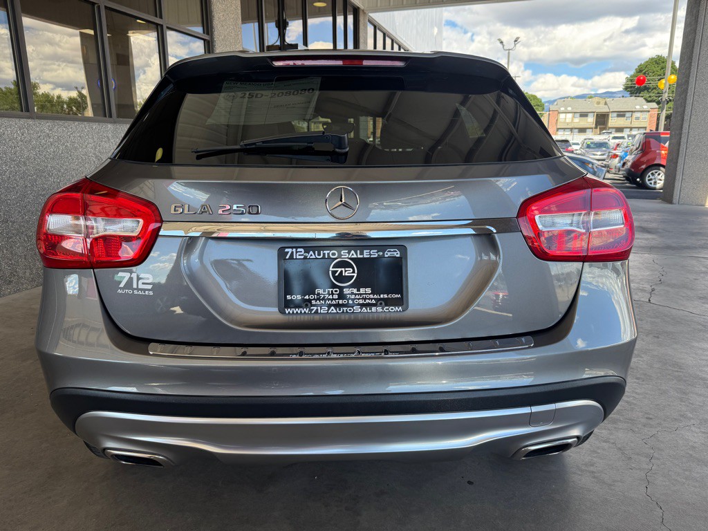 2017 Mercedes-Benz GLA-Class Image 35