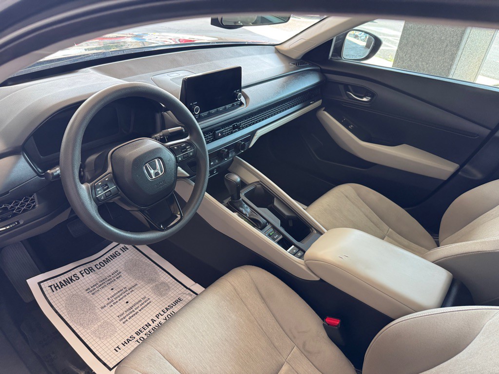 2023 Honda Accord Image 8