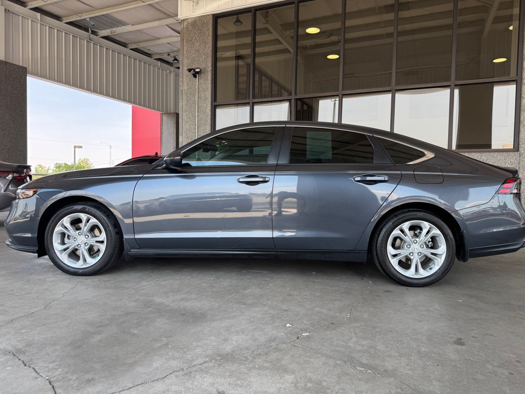 2023 Honda Accord Image 28