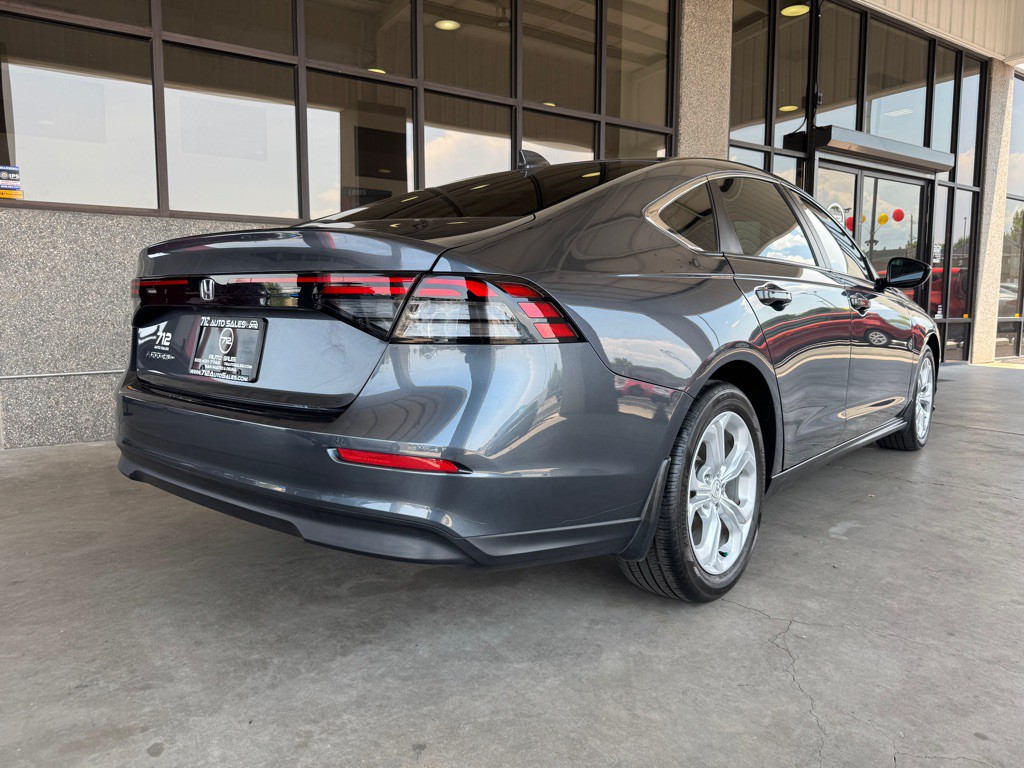 2023 Honda Accord Image 34
