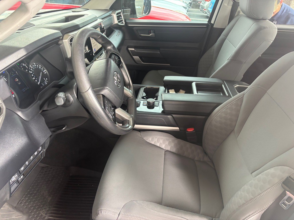 2023 Toyota Tundra Image 6