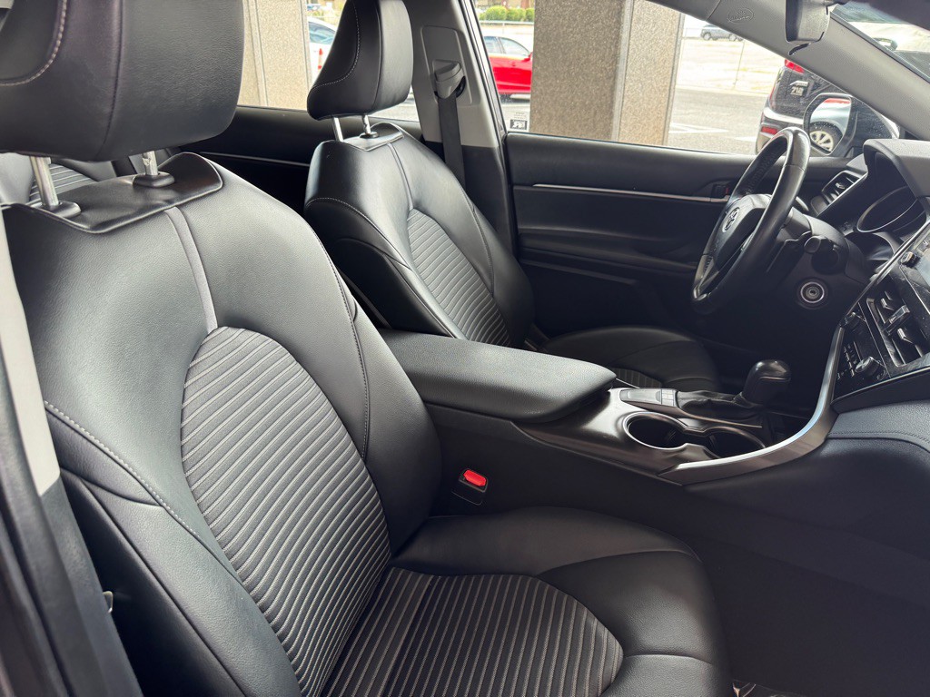 2023 Toyota Camry Image 18