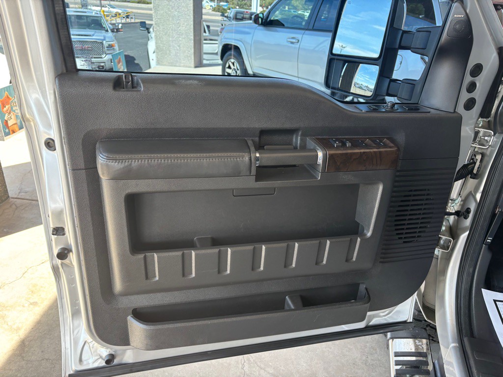 2014 Ford F-350 Image 8