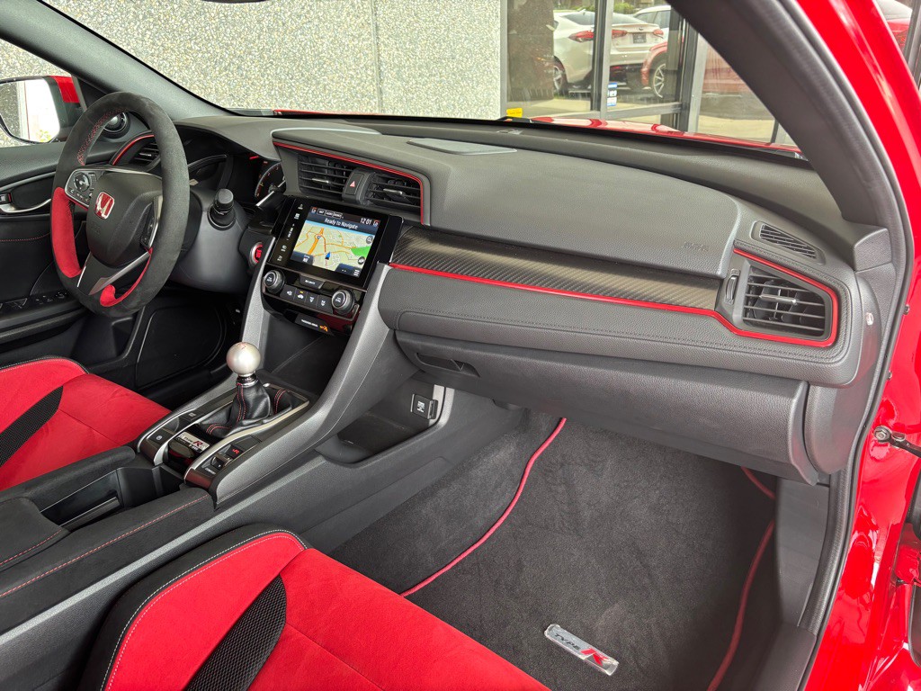 2018 Honda Civic Image 32
