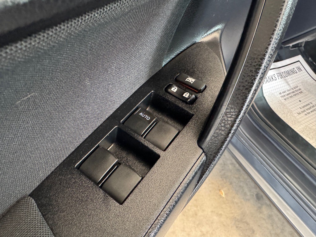 2017 Toyota Corolla Image 5