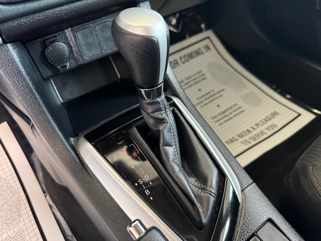 2017 Toyota Corolla Image 11