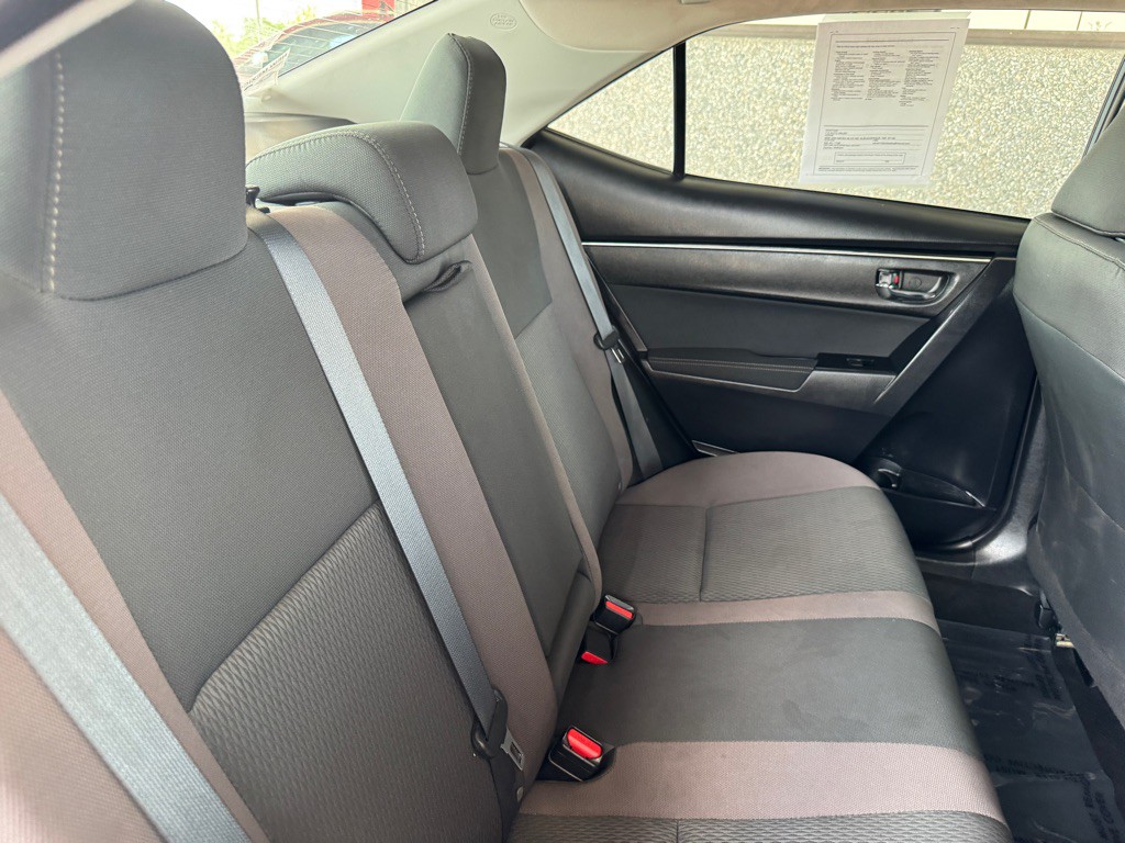 2017 Toyota Corolla Image 17