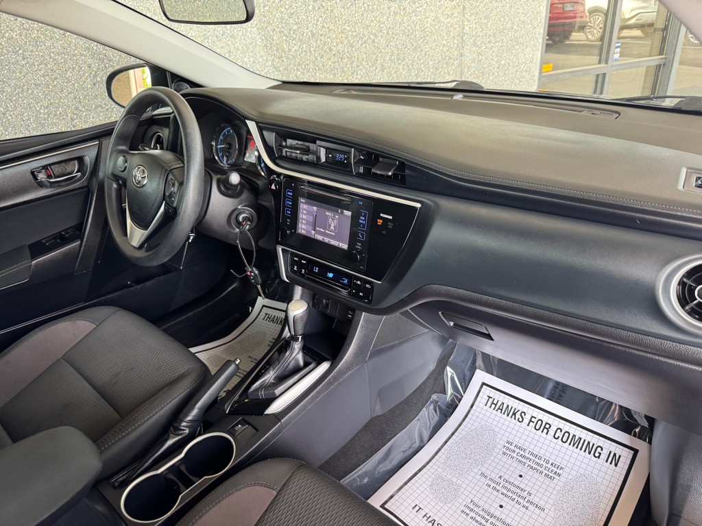 2017 Toyota Corolla Image 19