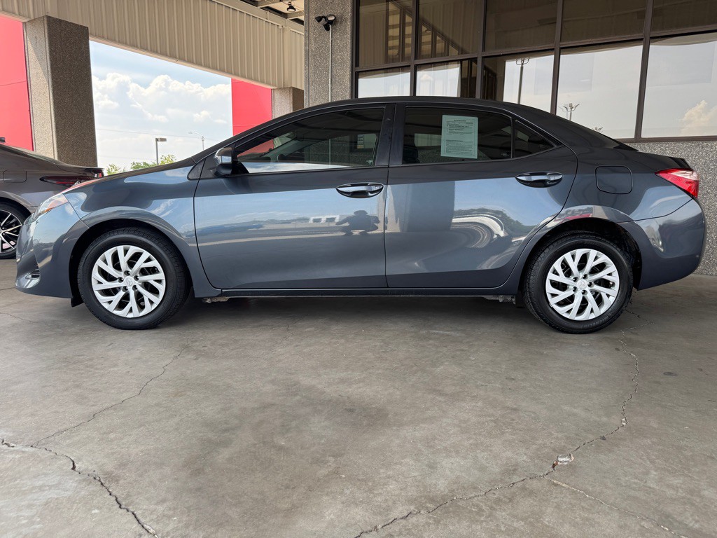 2017 Toyota Corolla Image 27