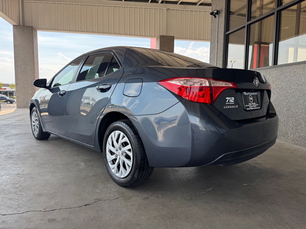 2017 Toyota Corolla Image 29