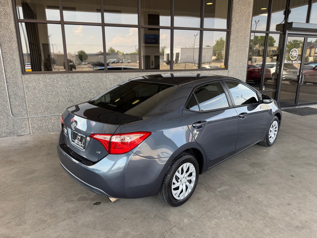 2017 Toyota Corolla Image 33