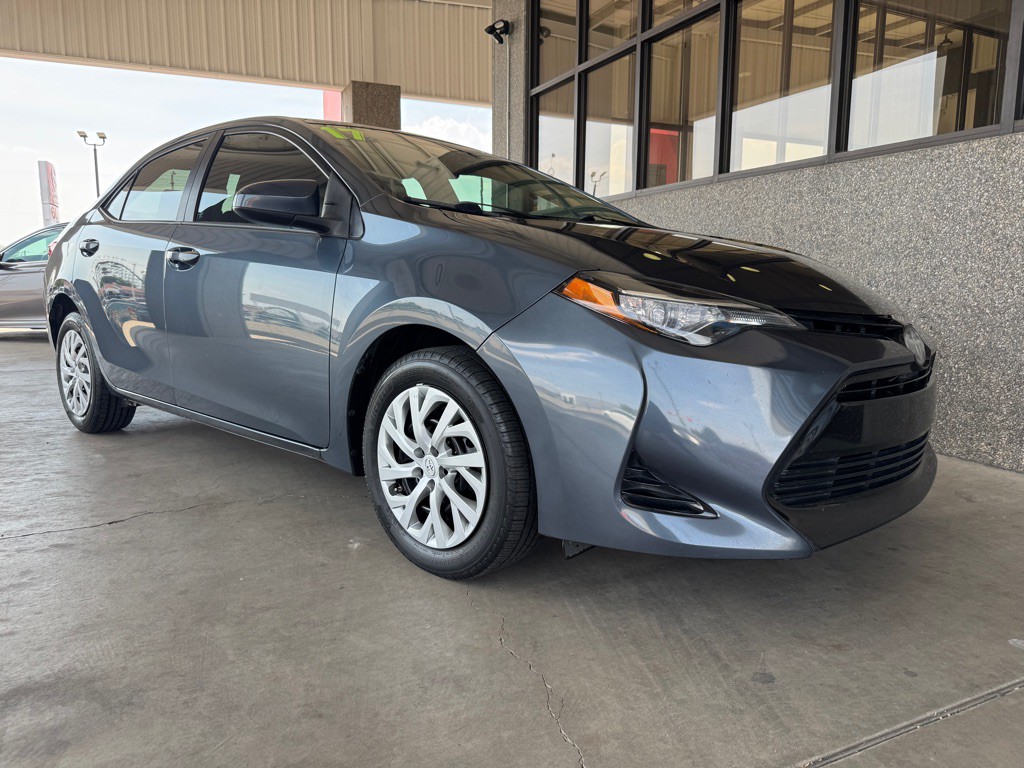 2017 Toyota Corolla Image 38