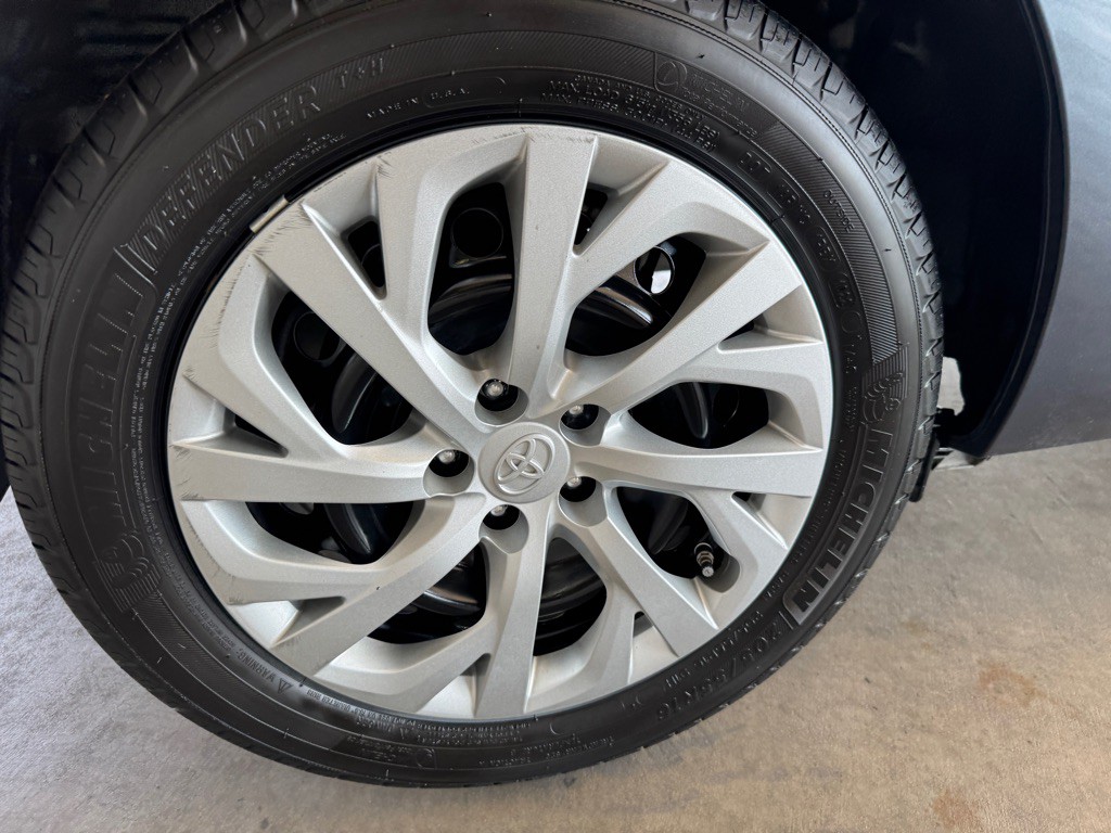 2017 Toyota Corolla Image 42