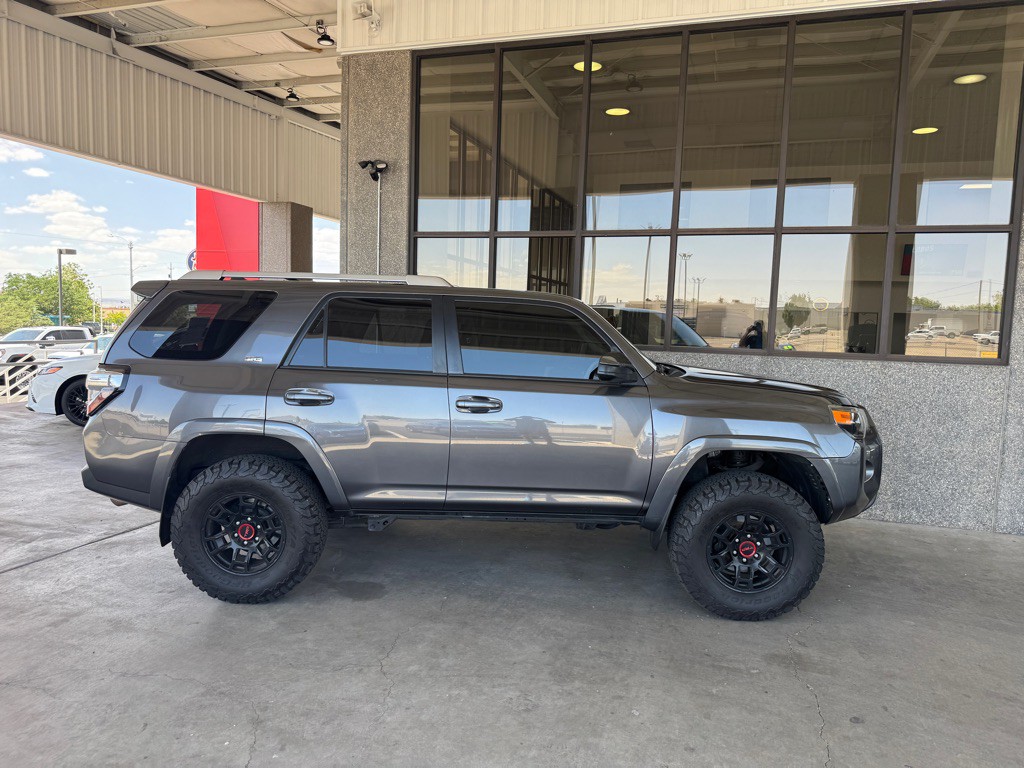 2014 Toyota 4Runner Image 3