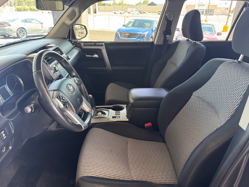 2014 Toyota 4Runner Image 6
