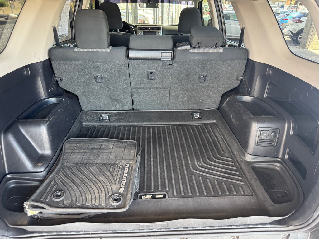 2014 Toyota 4Runner Image 17
