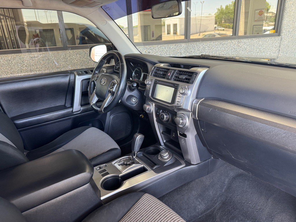 2014 Toyota 4Runner Image 20