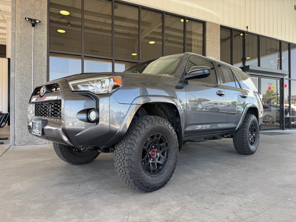 2014 Toyota 4Runner Image 25