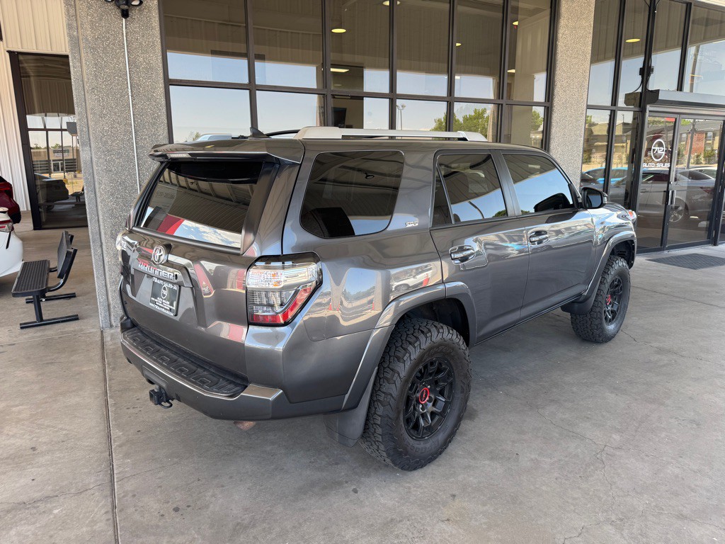 2014 Toyota 4Runner Image 32