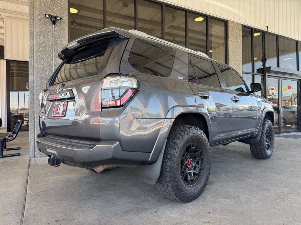 2014 Toyota 4Runner Image 33