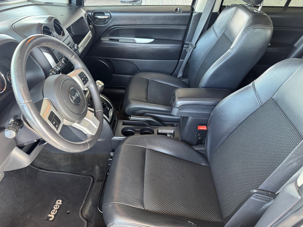 2017 Jeep Compass Image 6