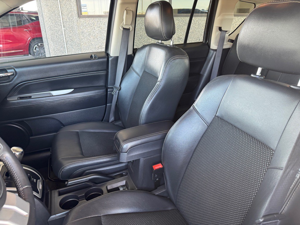 2017 Jeep Compass Image 7