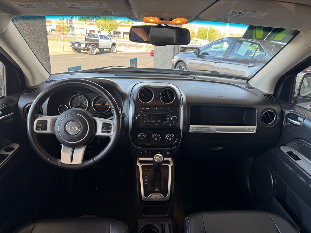 2017 Jeep Compass Image 16
