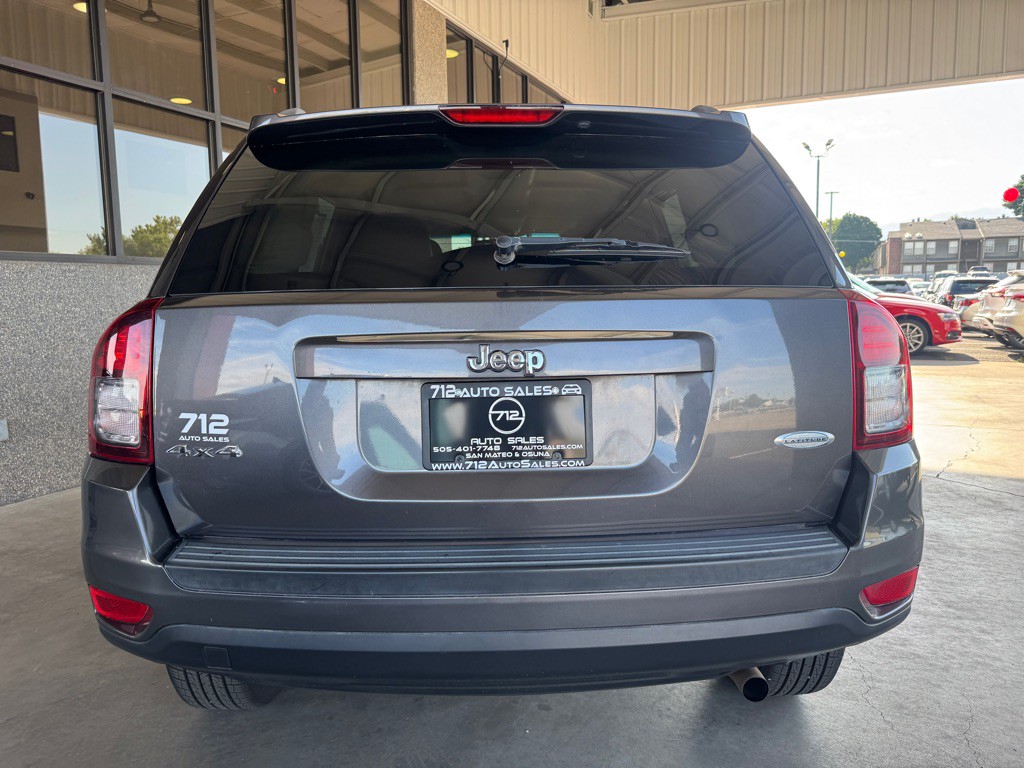 2017 Jeep Compass Image 32