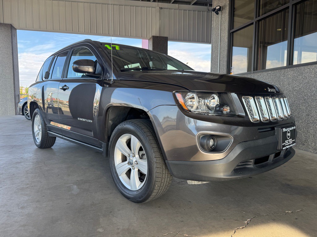 2017 Jeep Compass Image 38