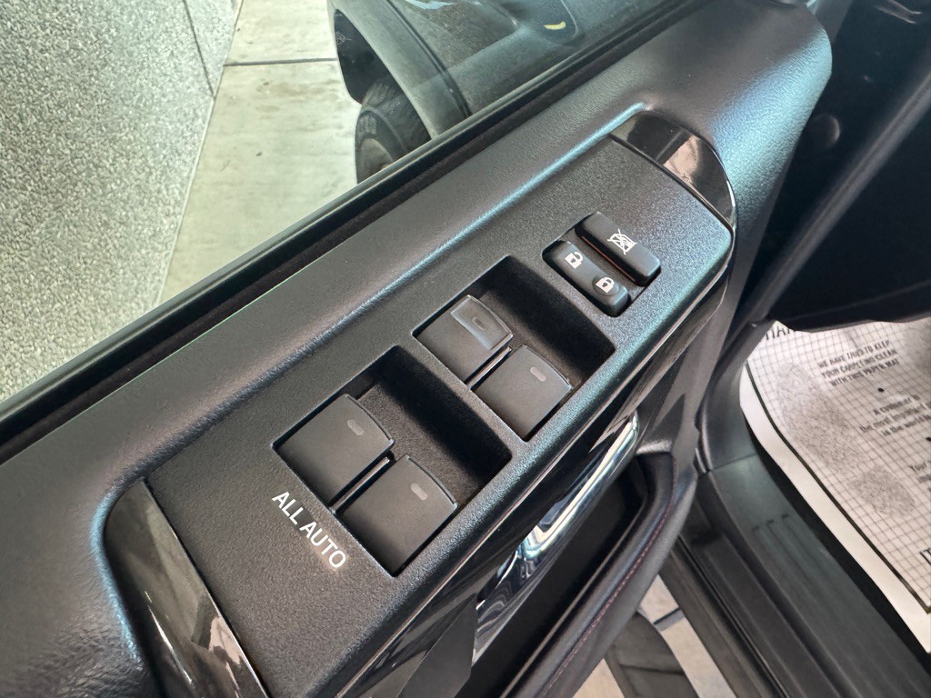2023 Toyota 4Runner Image 5