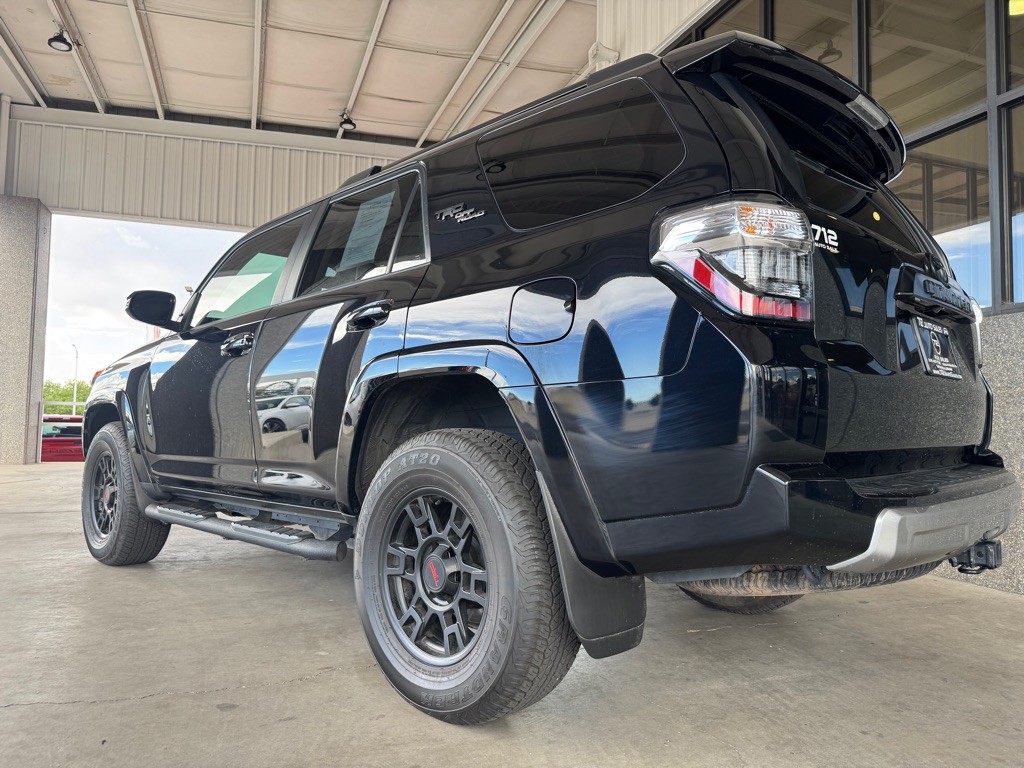2023 Toyota 4Runner Image 36