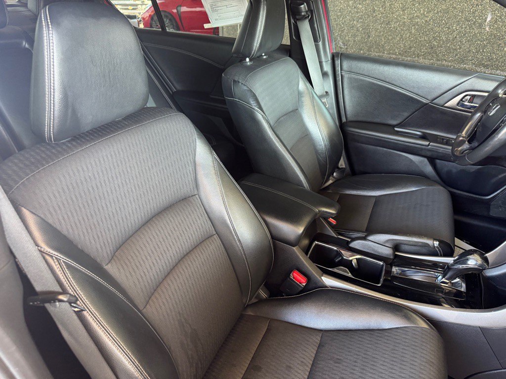 2016 Honda Accord Image 20
