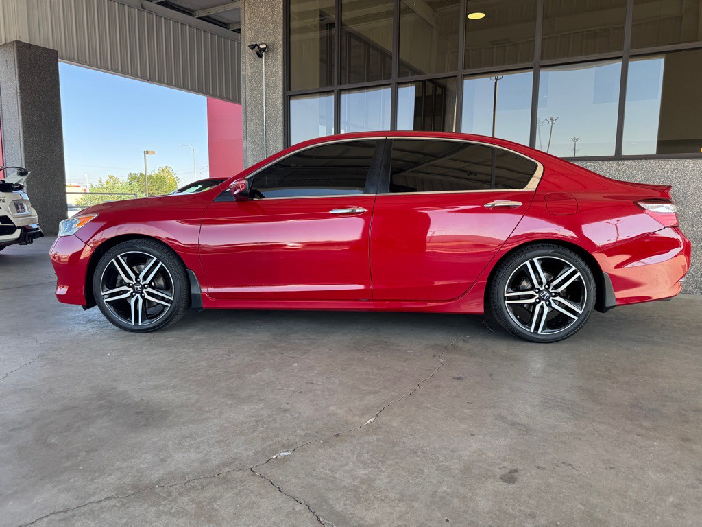 2016 Honda Accord Image 29