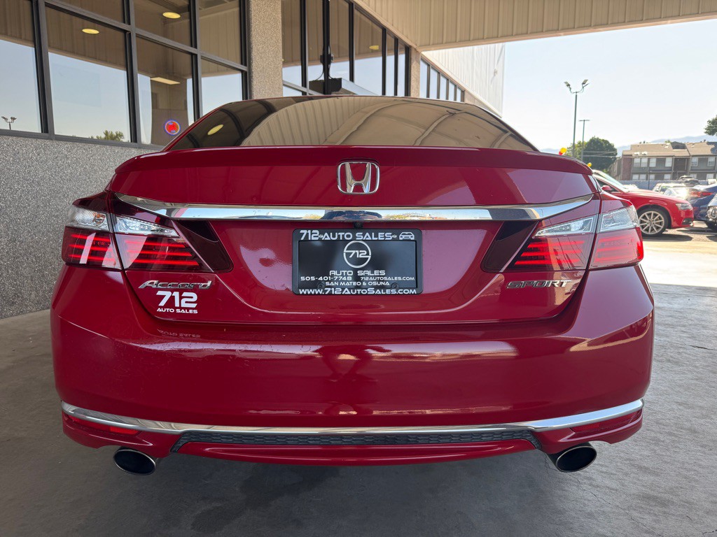 2016 Honda Accord Image 34
