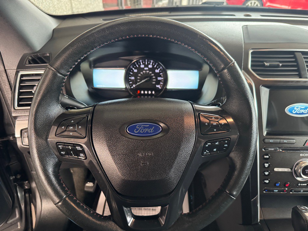2018 Ford Explorer Image 9
