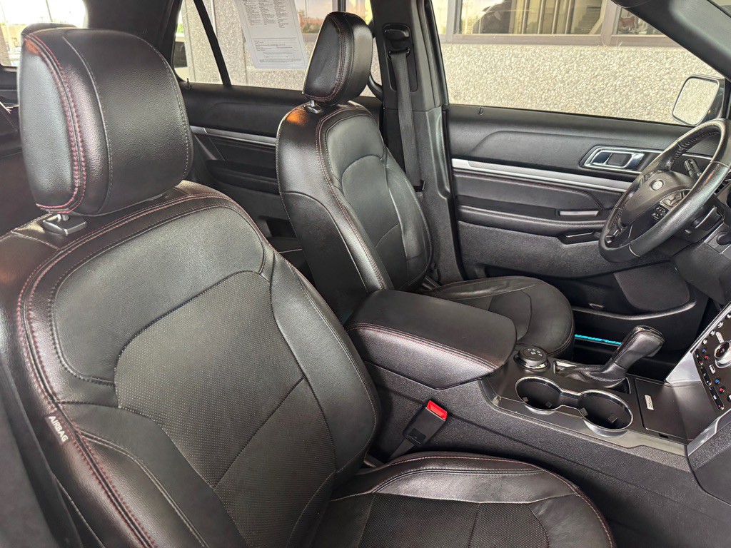 2018 Ford Explorer Image 24