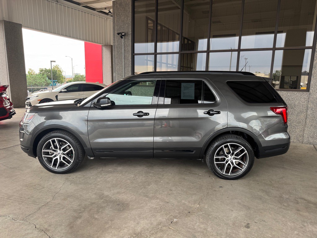 2018 Ford Explorer Image 34