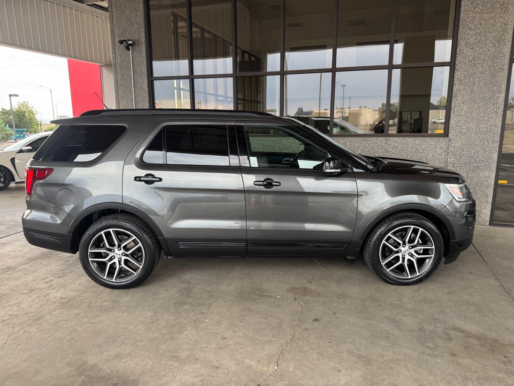 2018 Ford Explorer Image 43