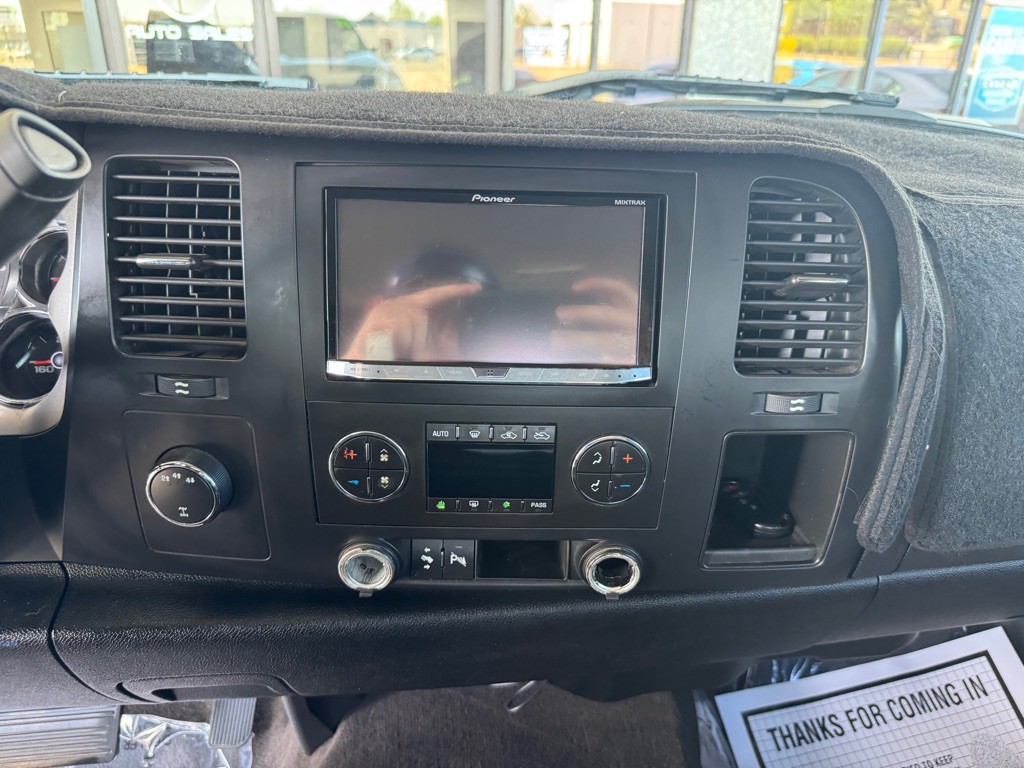 2008 Chevrolet Silverado 1500 Image 11