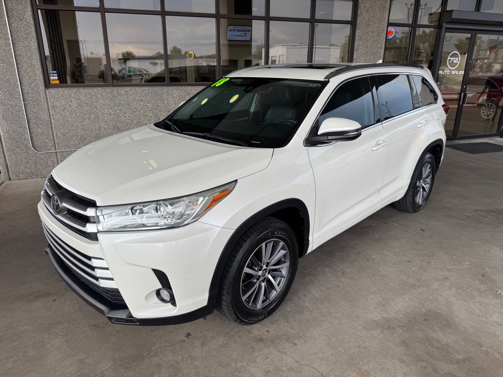 2018 Toyota Highlander Image 1