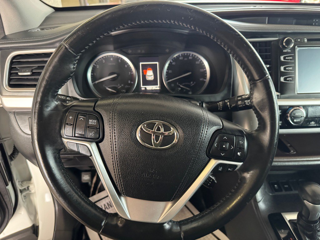 2018 Toyota Highlander Image 9