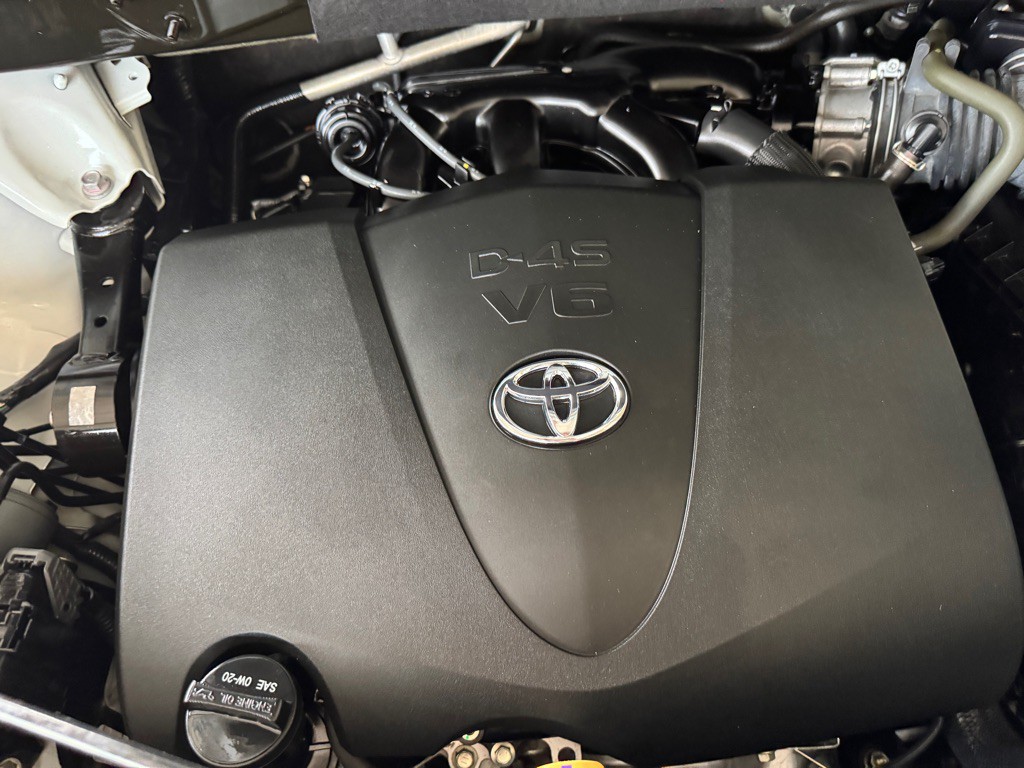 2018 Toyota Highlander Image 27
