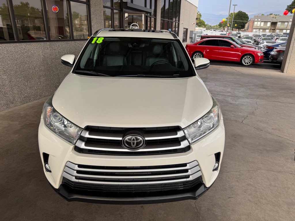 2018 Toyota Highlander Image 28